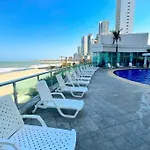 Apartamento ideal frente al mar con vista espectacular